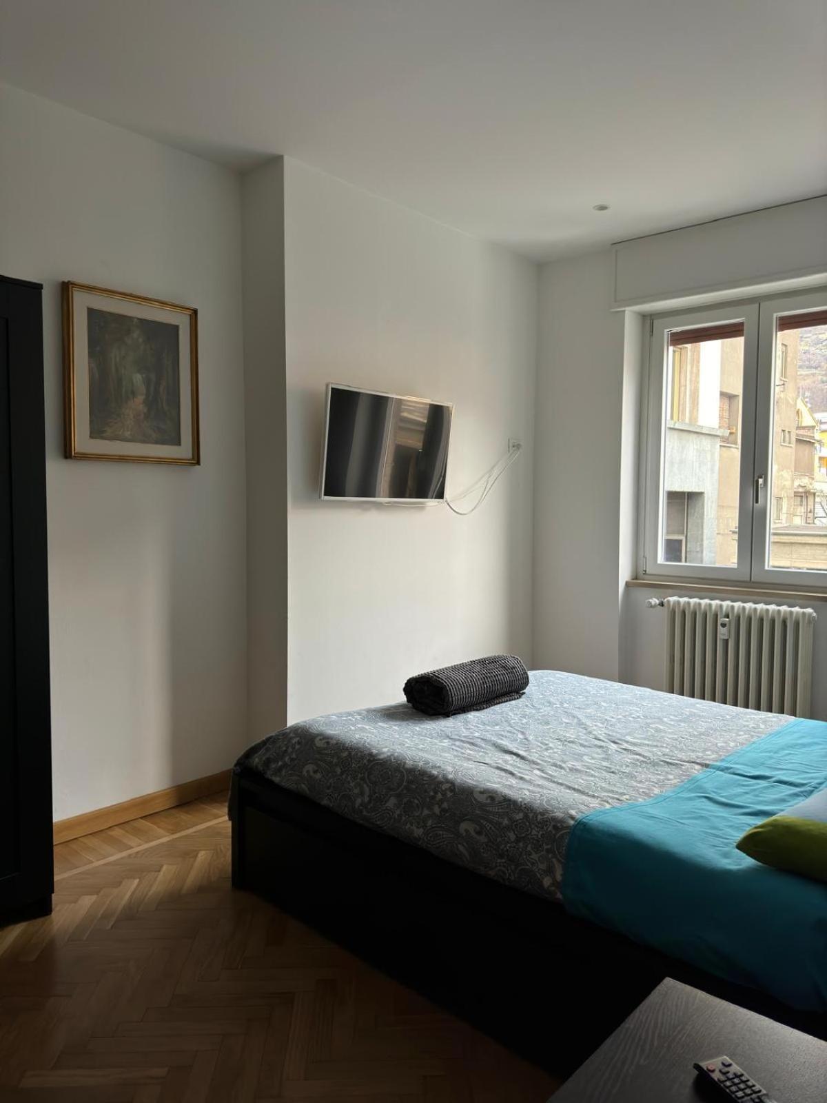 The Lighthouse - Central Apartment Аоста Екстер'єр фото
